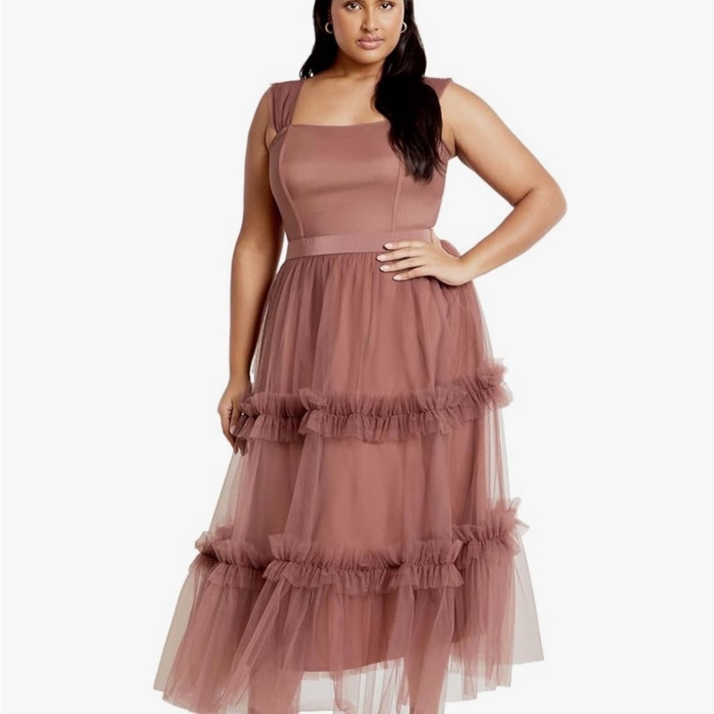Elegant City Chic Mauve Tulle Dress